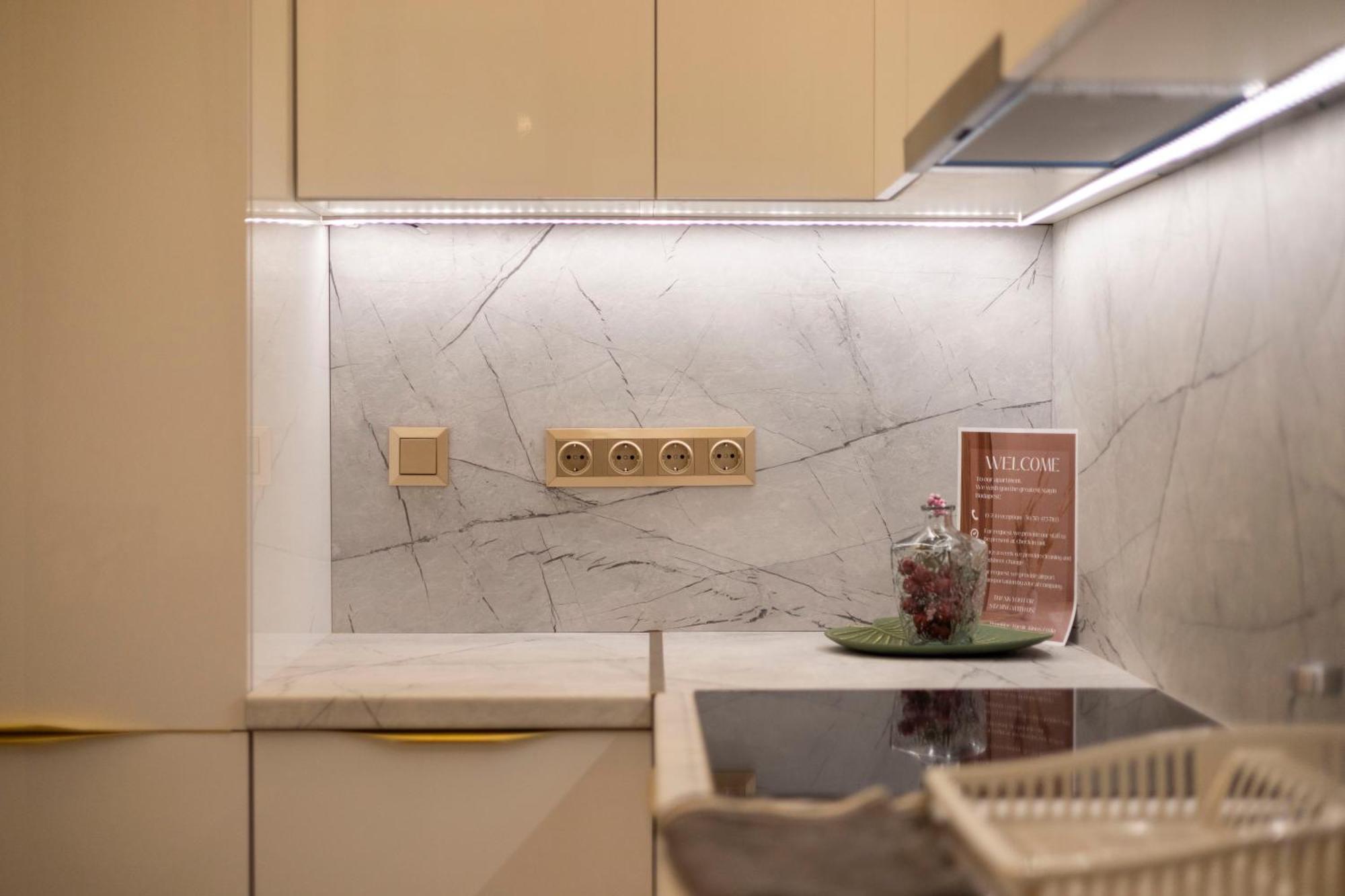 Exclusive Downtown Quentin Residence By Prestige Homes Budapest Ngoại thất bức ảnh